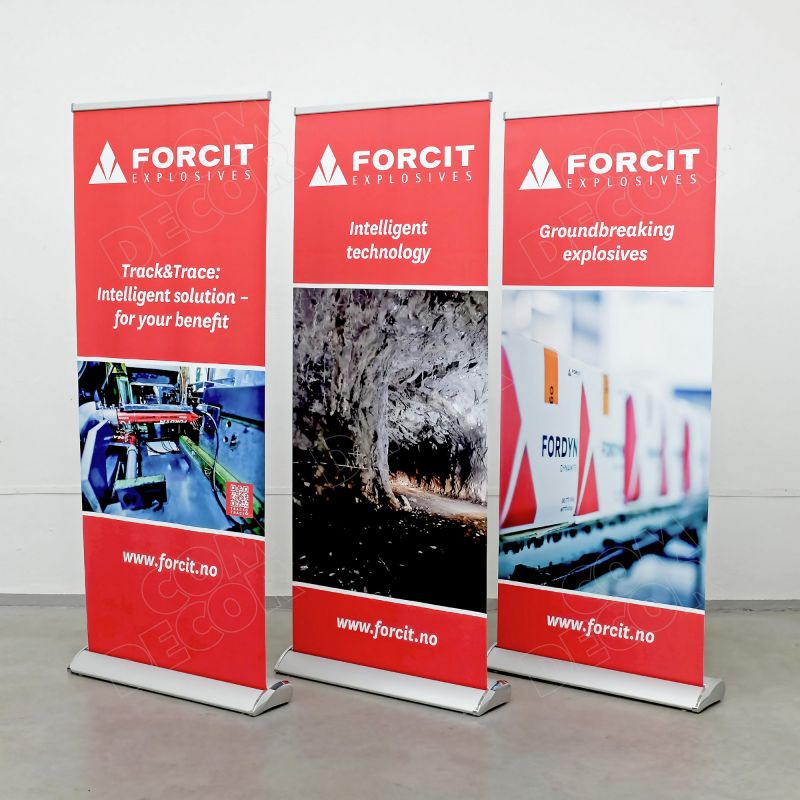 Quick roll retractable banner